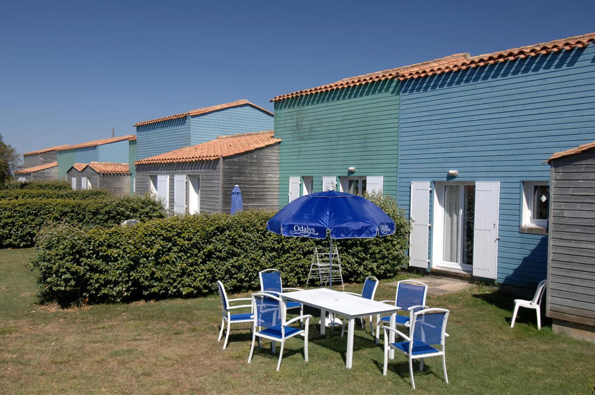 Residence Odalys Le Village Des Amareyeurs Le Château-dʼOléron Zewnętrze zdjęcie