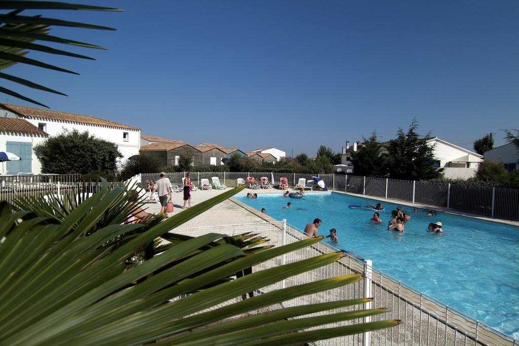Residence Odalys Le Village Des Amareyeurs Le Château-dʼOléron Zewnętrze zdjęcie