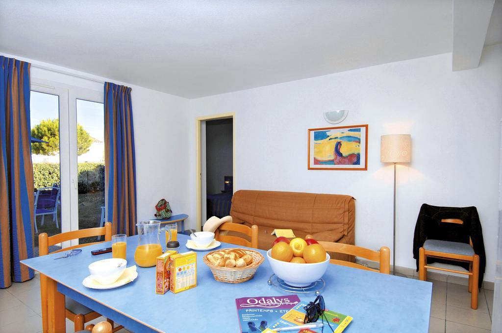 Residence Odalys Le Village Des Amareyeurs Le Château-dʼOléron Zewnętrze zdjęcie