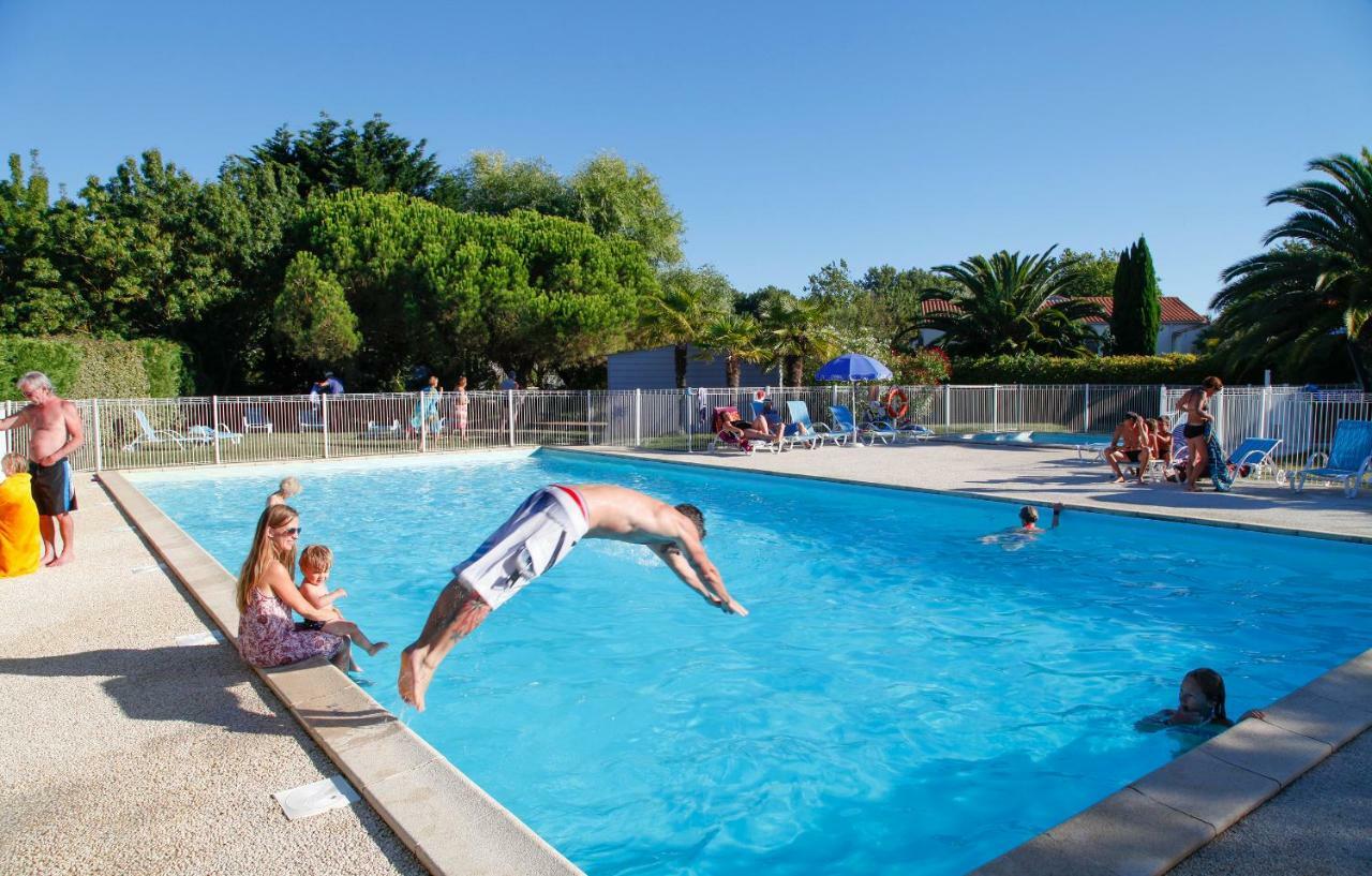 Residence Odalys Le Village Des Amareyeurs Le Château-dʼOléron Zewnętrze zdjęcie